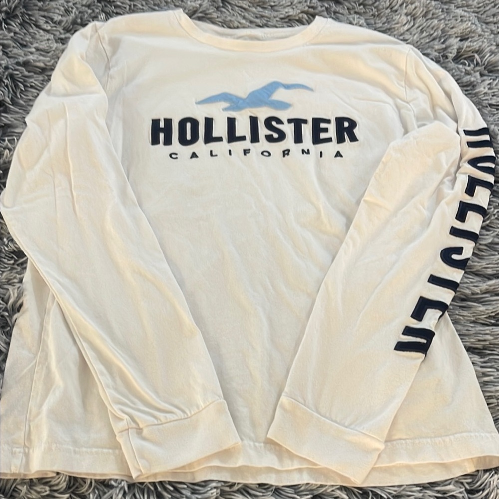 Men’s Hollister Cream Long Sleeve Shirt